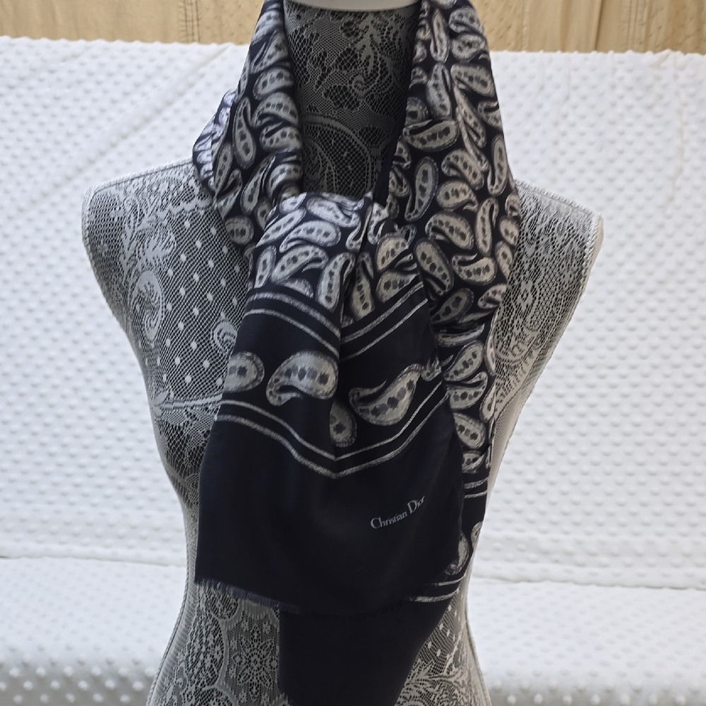 Dior Elegant Black and White Paisley Scarf